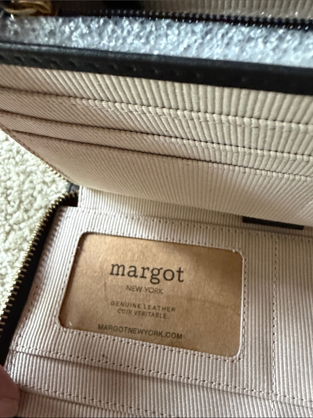 NWT, unisex Margot black leather zip wrist wallet - Picture 10 of 13